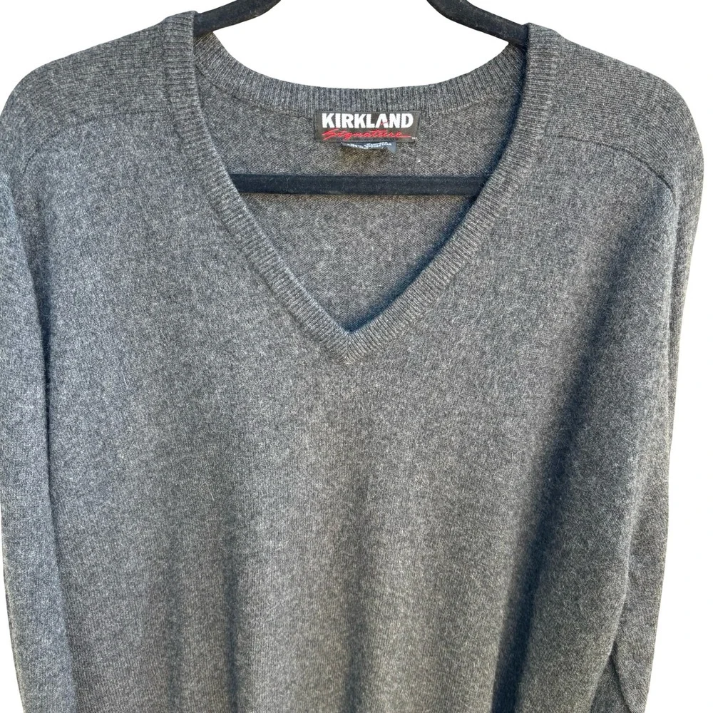 Kirkland Signature 100% Cashmere Quiet Luxury Minimalist Sweater Grey Mens L